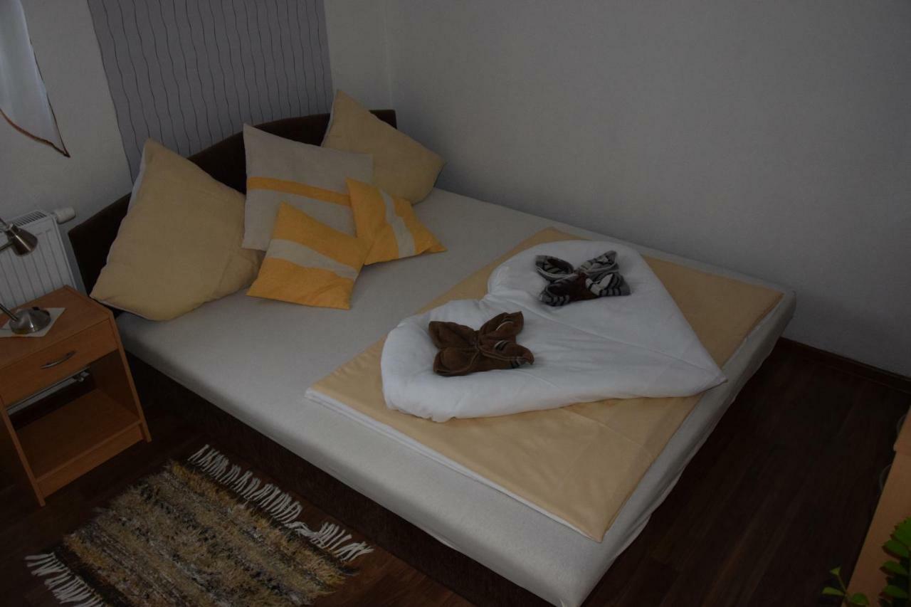 Belany Studios Veľký Meder Esterno foto